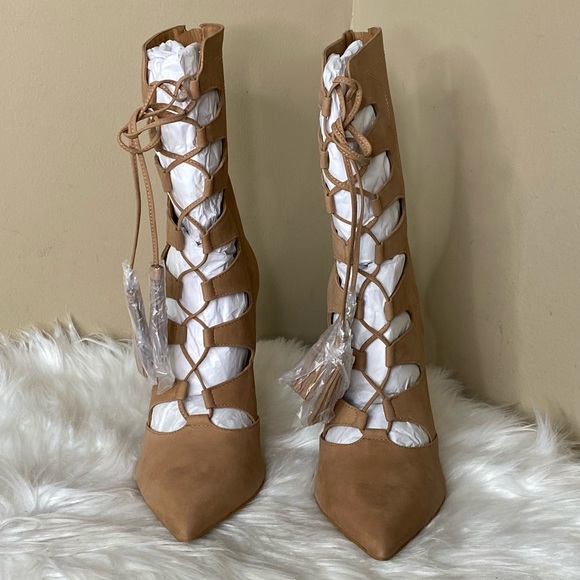 Steve Madden Shoes - Steve Madden Piper Tan Leather Lace up Pump Bootie